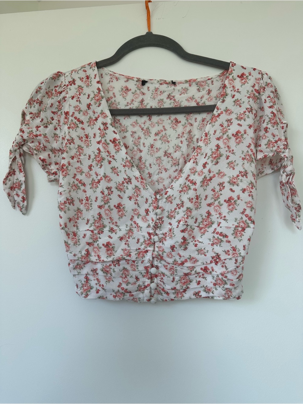 Forever 21 Women's Floral Tie-Sleeve V-Neck Crop Top - White/Pink - Picture 2 of 4
